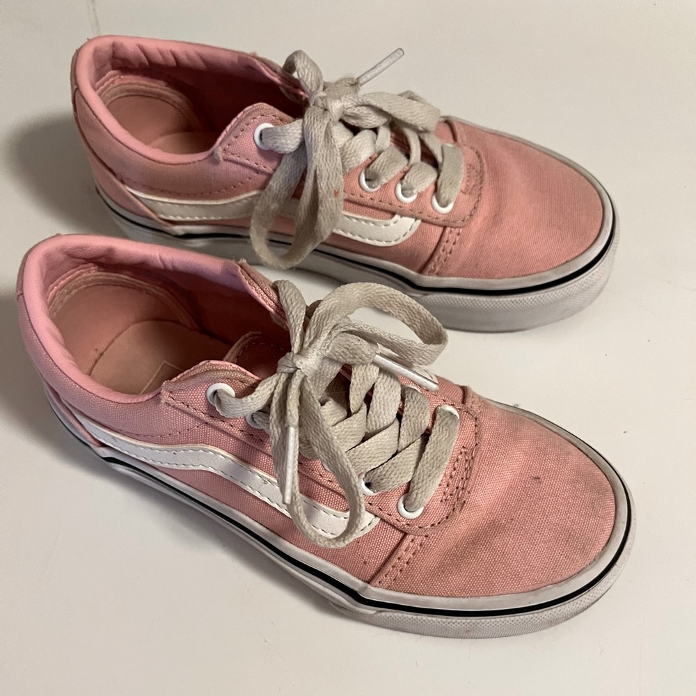 Toddler girls pink vans